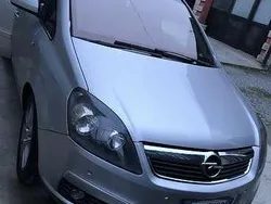 Usata 2006 Opel Zafira Cosmo Monovolume | 2000 € (Buon prezzo)