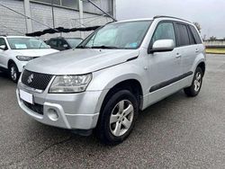 Argento Usata 2008 Suzuki Grand Vitara SUV | 3900 € (Buon prezzo)