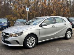 Grigio Usata 2017 Mercedes A160 Premium Tre volumi | 15.900 € (Ottimo prezzo)