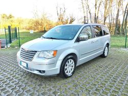 Argento Usata 2011 Chrysler Grand Voyager Limited Monovolume | 6900 € (Buon prezzo)