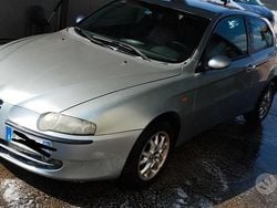 Grigio Usata 2001 Alfa Romeo 147 Due volumi | 1000 € (Super prezzo)