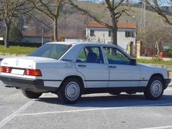 Bianco Usata 1987 Mercedes 190 Tre volumi | 4500 €