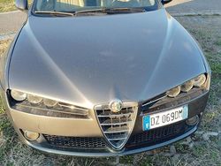 Marrone Usata 2007 Alfa Romeo 159 Tre volumi | 3200 € (Molto cara)