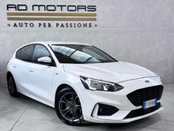 Bianco Usata 2018 Ford Focus ST-Line Tre volumi | 13.500 € (Buon prezzo)