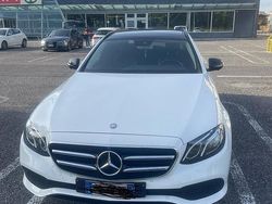 Bianco Usata 2017 Mercedes E220 Tre volumi | 15.500 €
