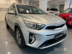 Grigio Usata 2022 Kia Stonic Style SUV | 15.490 € (Buon prezzo)