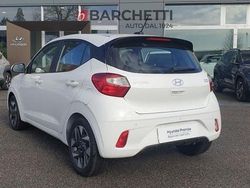 Bianco Usata 2023 Hyundai i10 Due volumi | 16.900 € (Molto cara)