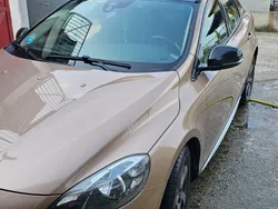 Usata 2015 Volvo V40 CC Station wagon | 9000 € (Buon prezzo)