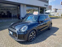 Nero Usata 2022 Mini Cooper Essential Due volumi | 22.100 € (Buon prezzo)