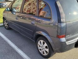 Blu Usata 2006 Opel Meriva Monovolume | 1800 € (Buon prezzo)