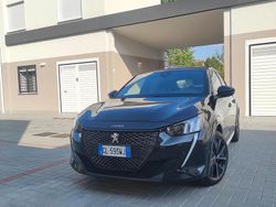 Nero Usata 2023 Peugeot 208 GT-line Due volumi | 19.600 € (Molto cara)