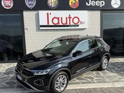 Nero Usata 2023 VW T-Roc R-line SUV | 29.900 € (Buon prezzo)