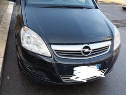 Nero Usata 2011 Opel Zafira Eco Monovolume | 2200 €
