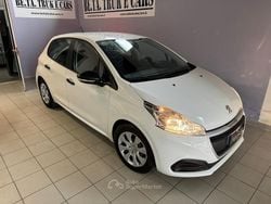Bianco Usata 2017 Peugeot 208 Due volumi | 7000 € (Ottimo prezzo)