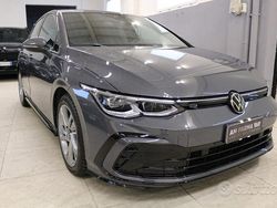Grigio Usata 2023 VW Golf VIII R Tre volumi | 26.900 € (Buon prezzo)