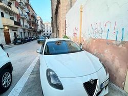 Bianco Usata 2011 Alfa Romeo Giulietta Due volumi | 7500 € (Buon prezzo)