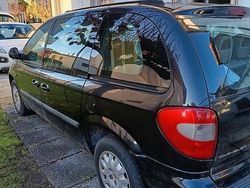 Usata 2005 Chrysler Grand Voyager Monovolume | 500 € (Buon prezzo)