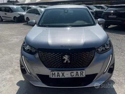 Argento Usata 2021 Peugeot 2008 GT SUV | 19.990 € (Buon prezzo)