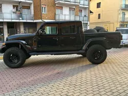 Usata 2021 Jeep Gladiator 80th Anniversary SUV | 51.300 € (Molto cara)