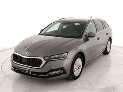 Grigio Usata 2024 Skoda Octavia Executive Station wagon | 26.900 € (Ottimo prezzo)
