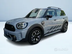 Grigio metallizzato Usata 2023 Mini Cooper Countryman Untamed Edition SUV | 31.300 € (Buon prezzo)