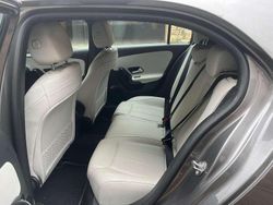 Verde Usata 2020 Mercedes A180 Business Tre volumi | 19.900 € (Buon prezzo)