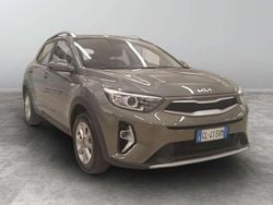 Verde Usata 2022 Kia Stonic Urban SUV | 15.500 € (Buon prezzo)