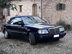 Usata 1996 Mercedes E200 Cabrio | 20.900 €