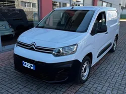 Bianco perla Usata 2023 Citroën Berlingo Monovolume | 16.800 € (Buon prezzo)