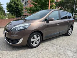 Marrone Usata 2013 Renault Scénic III Monovolume | 4599 € (Buon prezzo)
