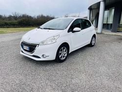Other Usata 2015 Peugeot 208 Allure Due volumi | 4999 € (Ottimo prezzo)