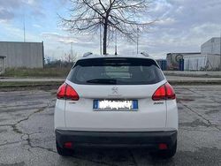Usata 2016 Peugeot 2008 Active SUV | 7900 € (Buon prezzo)