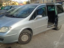 Grigio Usata 2006 Lancia Phedra Monovolume | 2500 € (Cara)