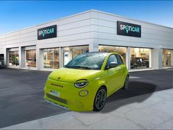 Verde Usata 2023 Abarth 500e Turismo Due volumi | 32.000 € (Cara)