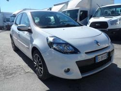 Bianco Usata 2012 Renault Clio IV Dynamique Tre volumi | 3200 € (Super prezzo)