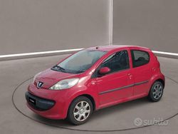 Rosso Usata 2007 Peugeot 107 Due volumi | 2900 € (Buon prezzo)