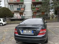 Usata 2009 Mercedes C320 Avantgarde Tre volumi | 10.000 € (Cara)