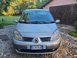 Usata 2003 Renault Scénic Monovolume | 1300 €