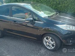 Nero Usata 2015 Ford Fiesta Due volumi | 3750 € (Super prezzo)