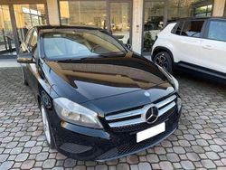 Nero Usata 2013 Mercedes A180 Tre volumi | 10.900 € (Buon prezzo)