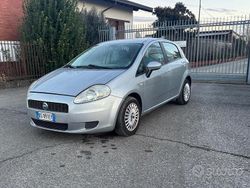 Usata 2007 Fiat Punto Tre volumi | 1900 € (Buon prezzo)