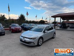 Argento Usata 2021 VW Golf VIII Life Tre volumi | 18.800 € (Molto cara)