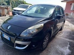 Nero Usata 2011 Renault Scénic III Monovolume | 1350 € (Super prezzo)