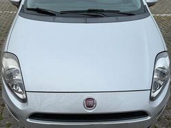 Grigio Usata 2014 Fiat Punto Tre volumi | 4800 € (Buon prezzo)
