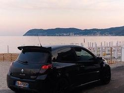 Usata 2007 Renault Clio II R.S. Tre volumi | 12.000 €
