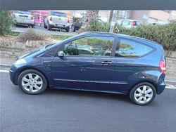 Blu/azzurro Usata 2007 Mercedes 180 Elegance Tre volumi | 2500 € (Buon prezzo)
