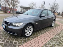 Grigio Usata 2006 BMW 320 Tre volumi | 3000 € (Ottimo prezzo)