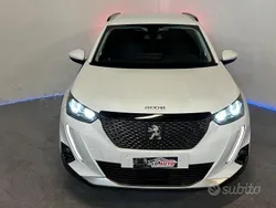 Bianco Usata 2021 Peugeot 2008 Allure SUV | 17.999 € (Ottimo prezzo)