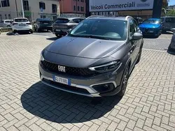 Grigio Usata 2022 Fiat Tipo Cross Due volumi | 13.990 € (Super prezzo)