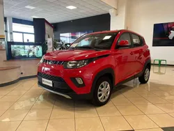 Rosso Nuova 2024 Mahindra KUV100 Due volumi | 13.500 € (Buon prezzo)